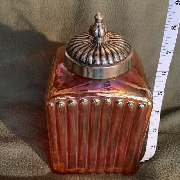 Beautiful heavyweight orange ribbed glass canisters. Both 4 1/2” x 4 1/2”. - Picture 6 of 12